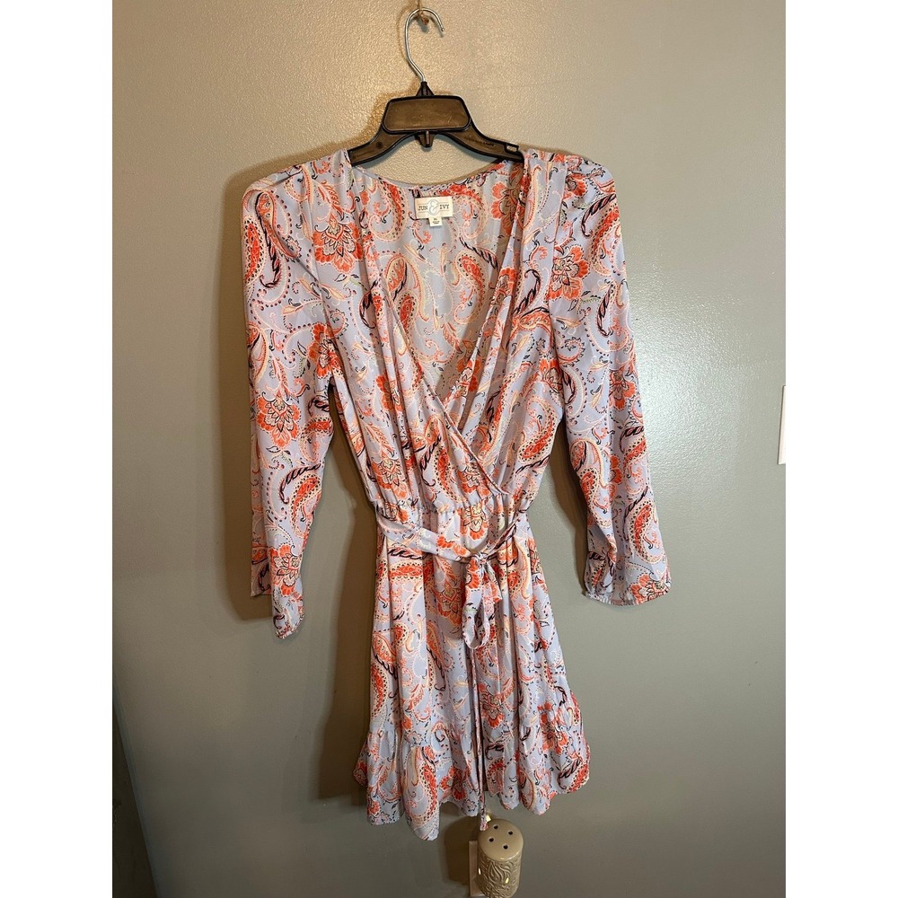 Jun And Ivy Size Dl‎ Faux Wrap Dress